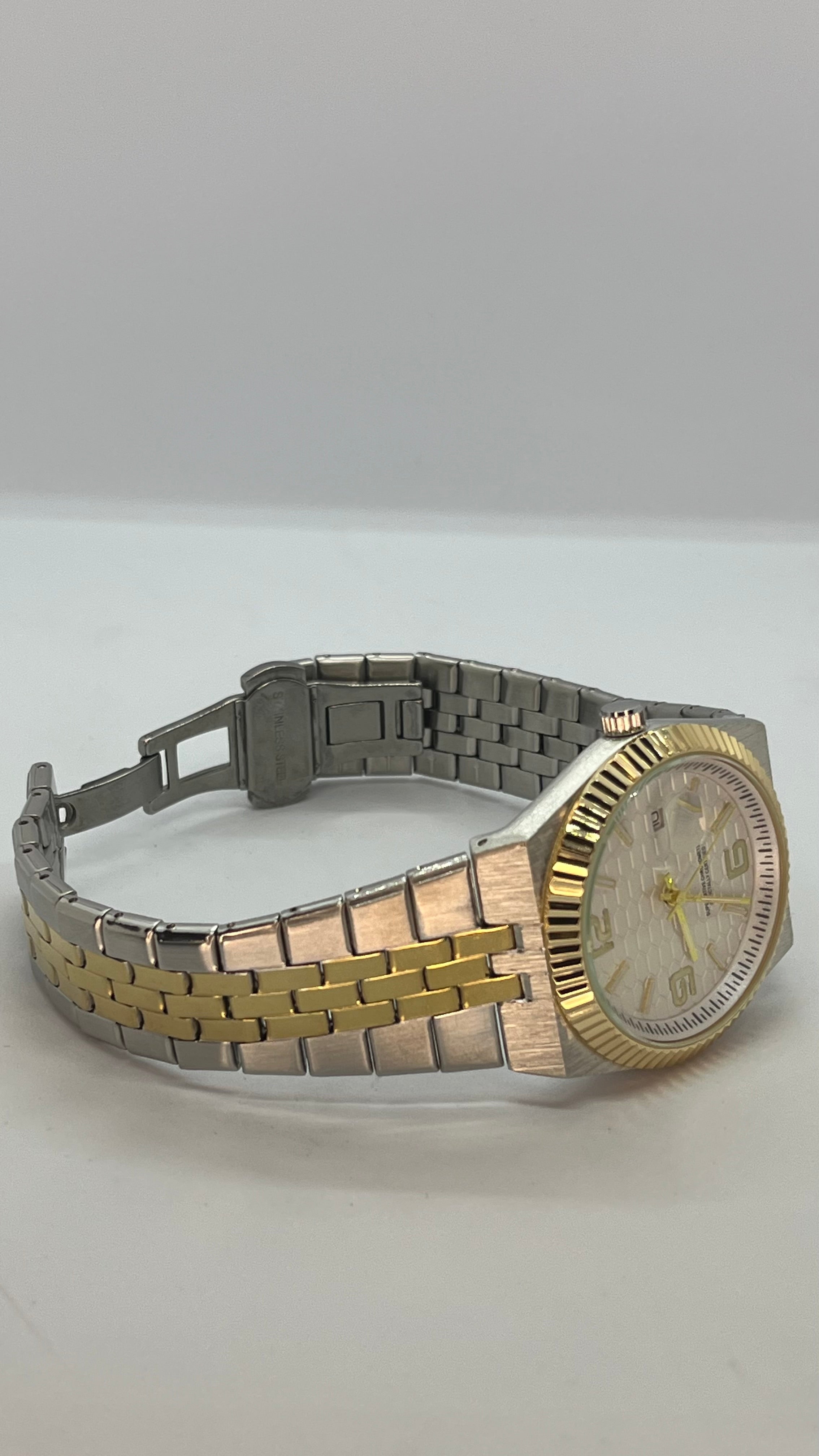 Valessi Executive Silver Gold White – Gümüş/Gold Çelik Kordon Beyaz Kadran – Erkek Saat.