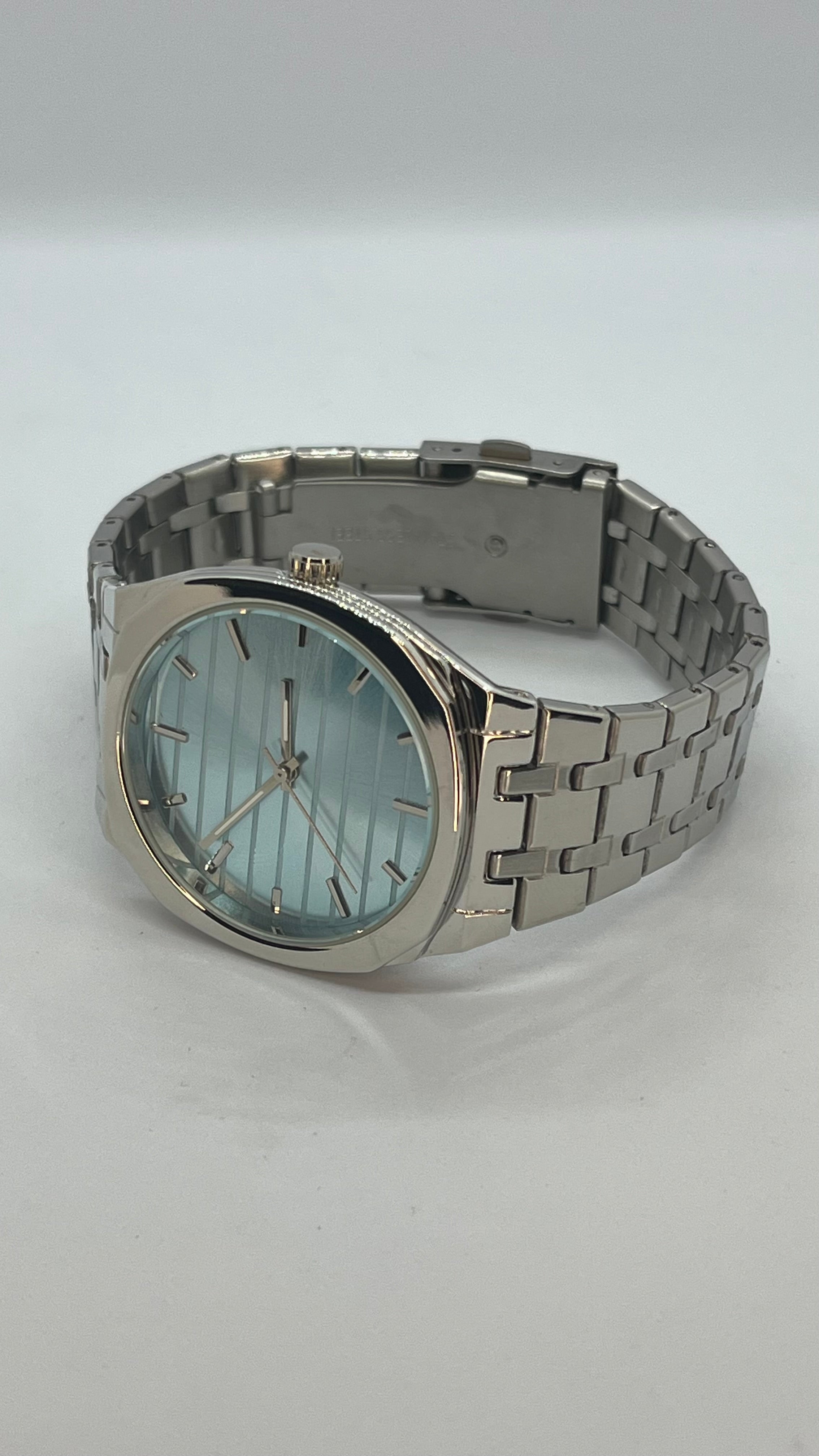 Valessi Executive Silver Blue – Gümüş Çelik Kordon Mavi Kadran – Erkek Saat