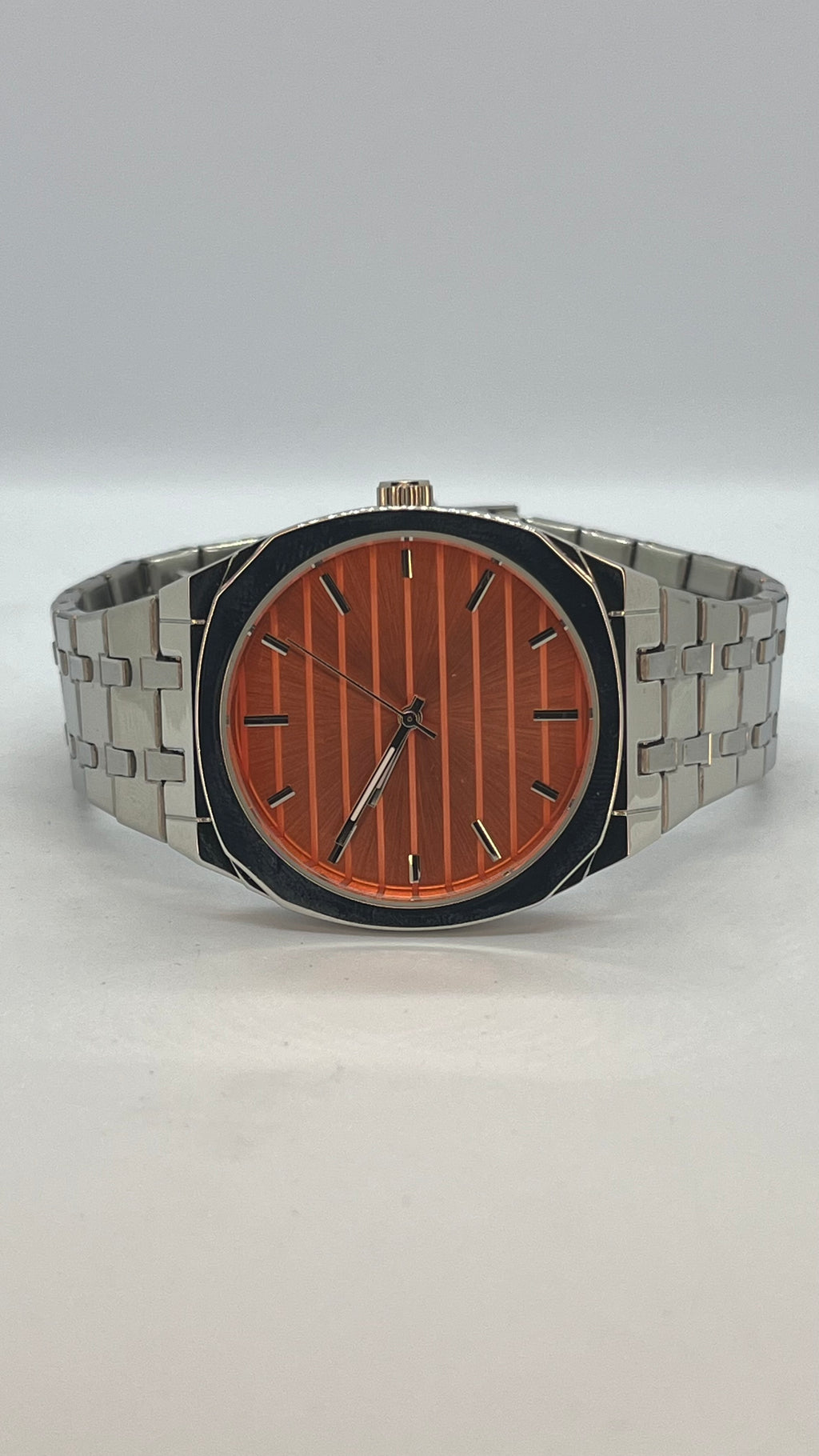 Valessi Executive Silver Rose – Gümüş Çelik Kordon Rose Kadran – Erkek Saat