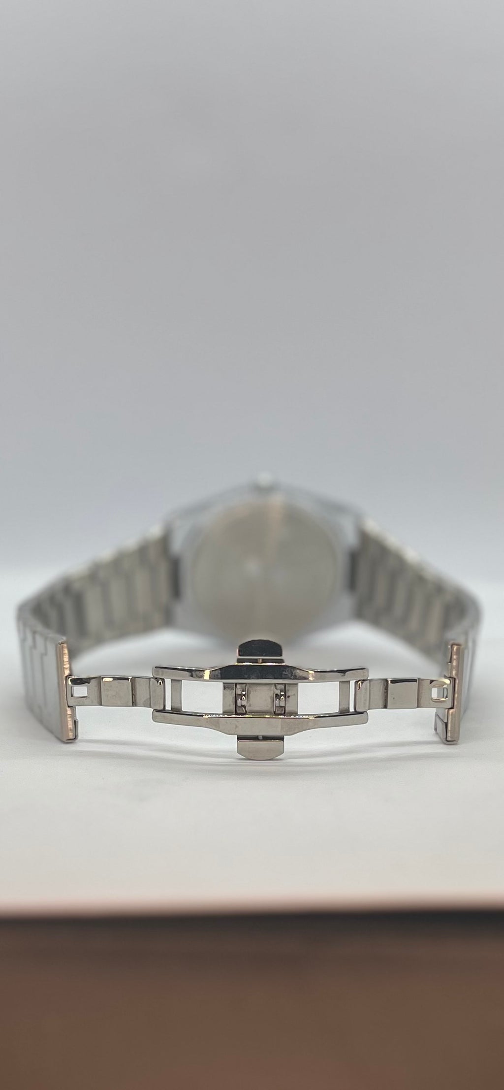 Valessi Executive Silver Black – Gümüş Çelik Kordon Siyah Kadran