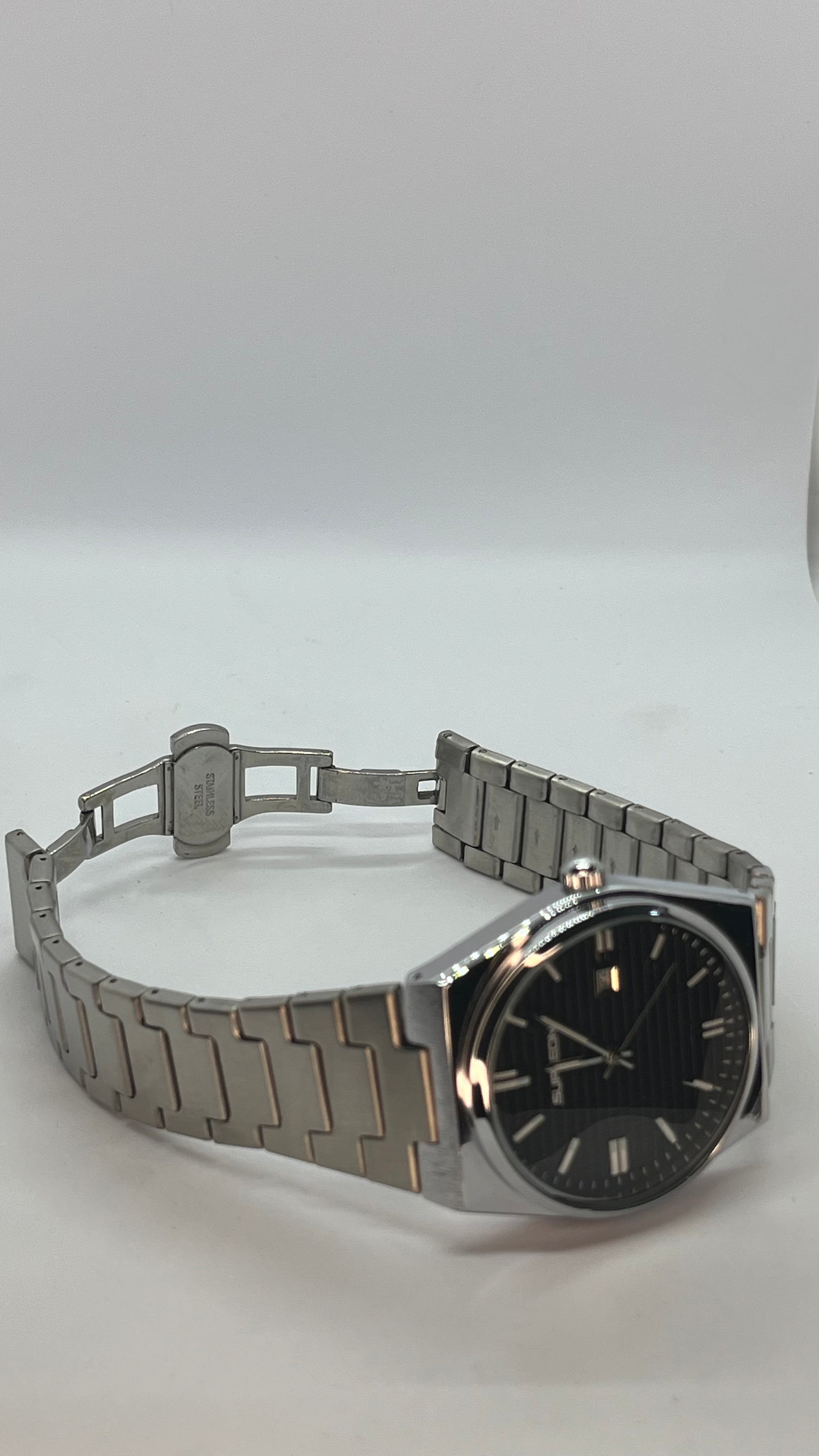 Valessi Executive Silver Black – Gümüş Çelik Kordon Siyah Kadran