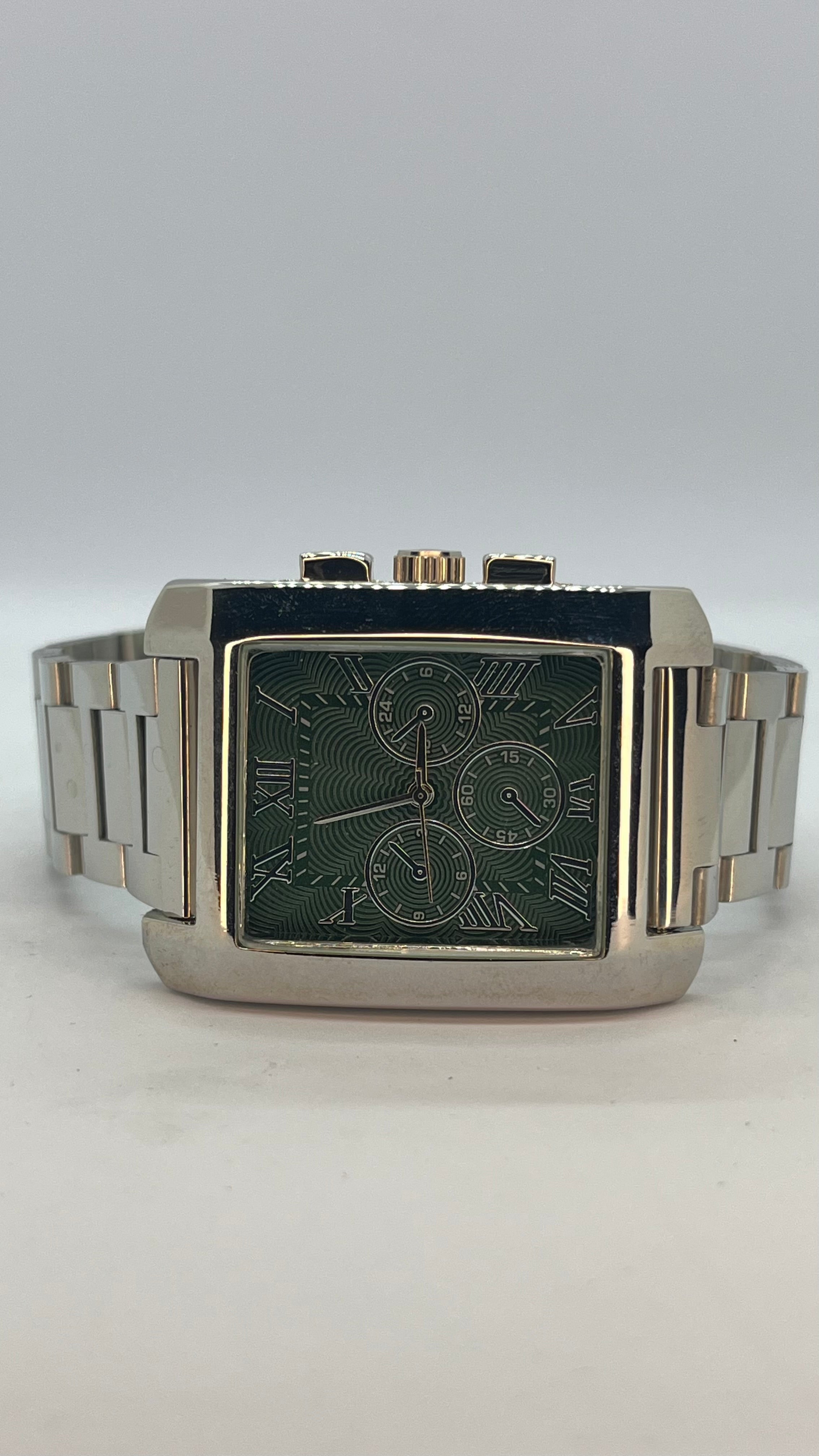 Valessi Executive Silver Green – Dikdörtgen Çelik Kasa Gümüş Kordon Yeşil Kadran – Erkek Saati