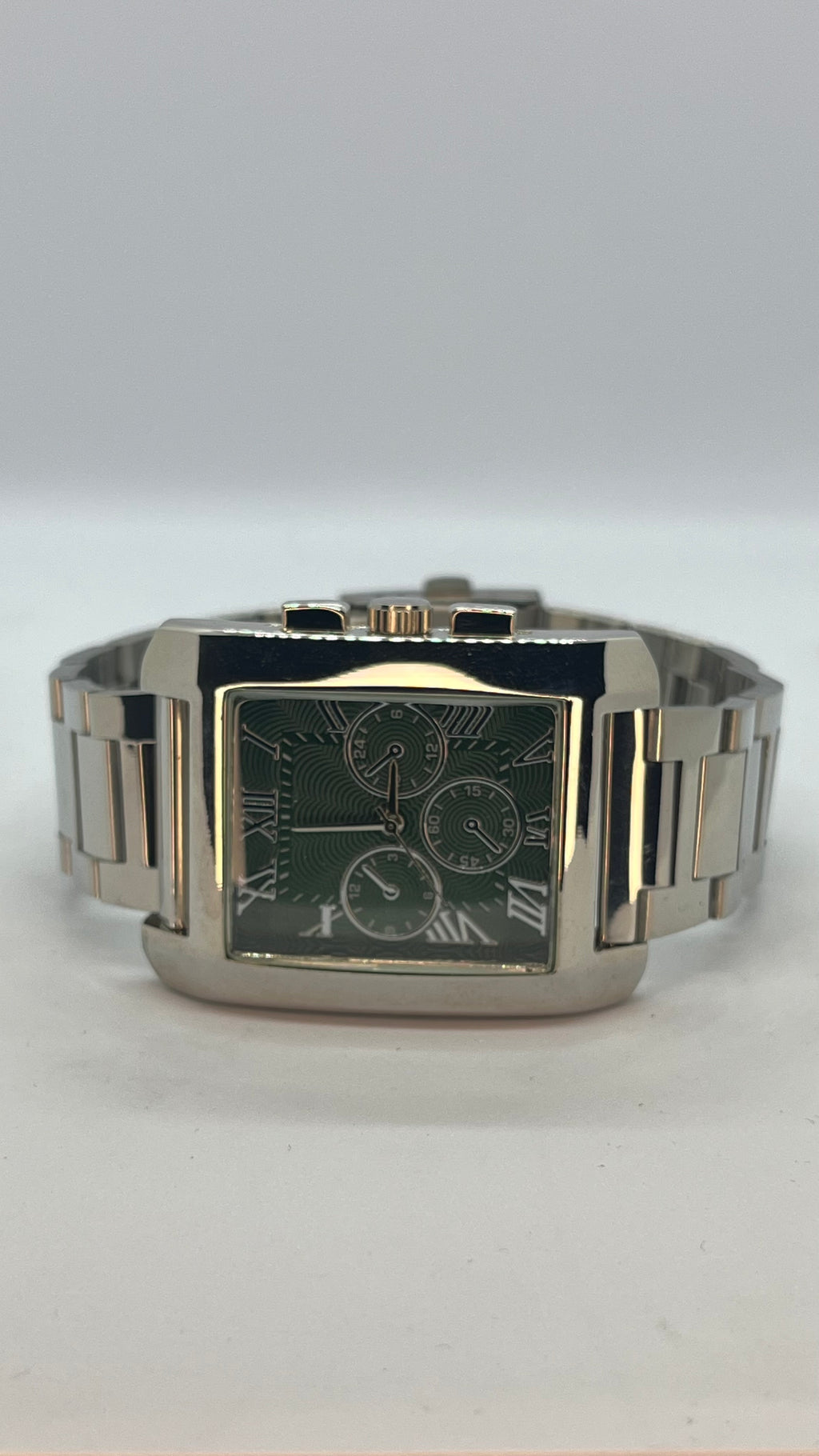 Valessi Executive Silver Green – Dikdörtgen Çelik Kasa Gümüş Kordon Yeşil Kadran – Erkek Saati