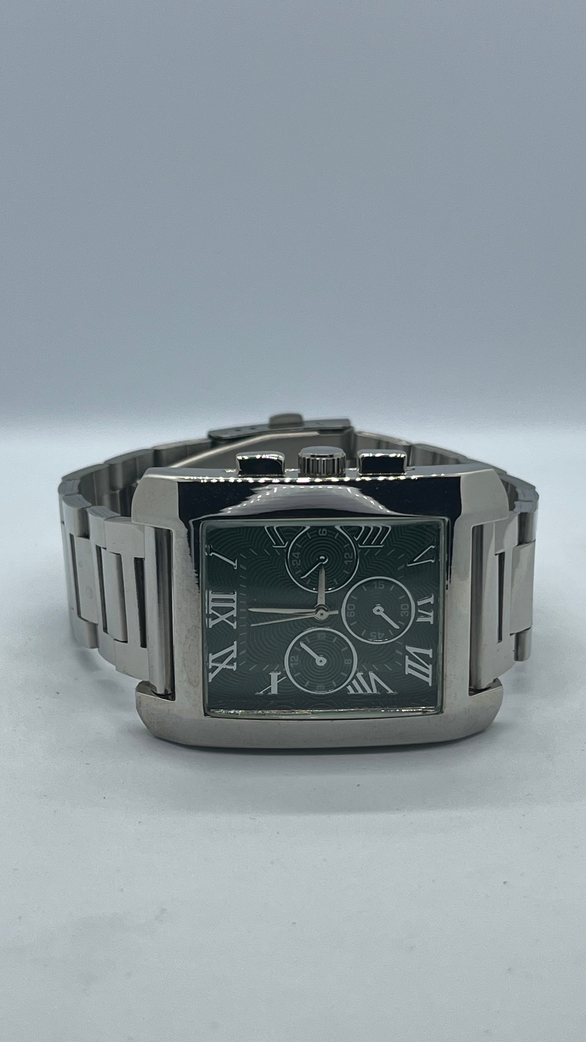 Valessi Executive Silver Green – Dikdörtgen Çelik Kasa Gümüş Kordon Yeşil Kadran – Erkek Saati