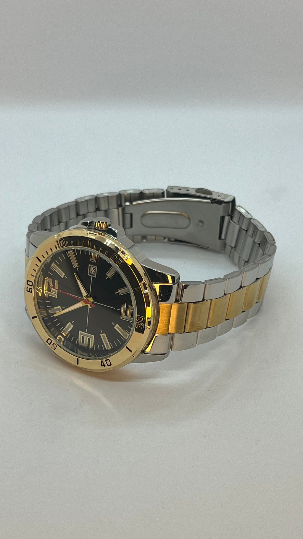 Valessi Executive Silver Gold Black – Gümüş/Gold Çelik Kordon Siyah Kadran – Erkek Saati