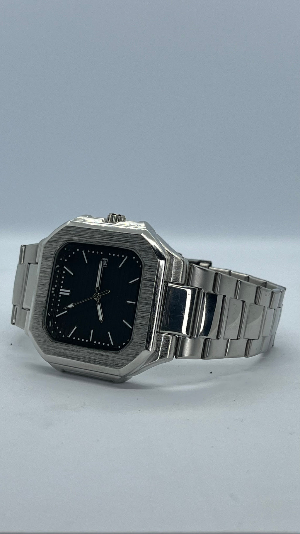 Valessi Executive Prime Silver Black – Gümüş Çelik Kordon Siyah Kadran – Erkek Saati