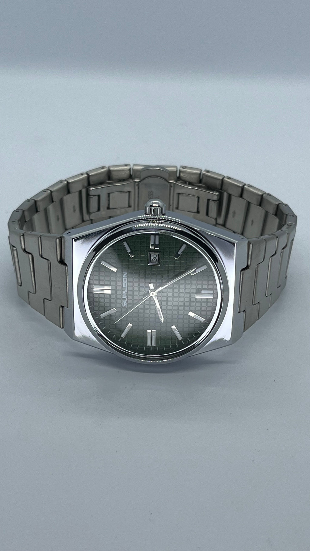 Valessi Executive Prime Silver Green – Gümüş Çelik Kordon Yeşil Kadran – Erkek Saat